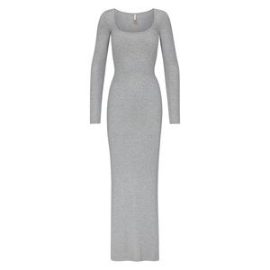 New Dress Long Sleeves, Maxi Length, Comfortable, Body-Hugging Fit
